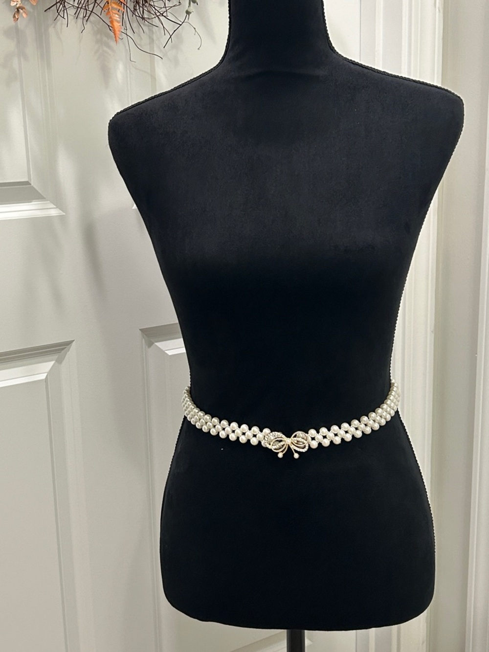 Pearl Bow Waist Chain Belt - Ivory Pearls Women’s Small